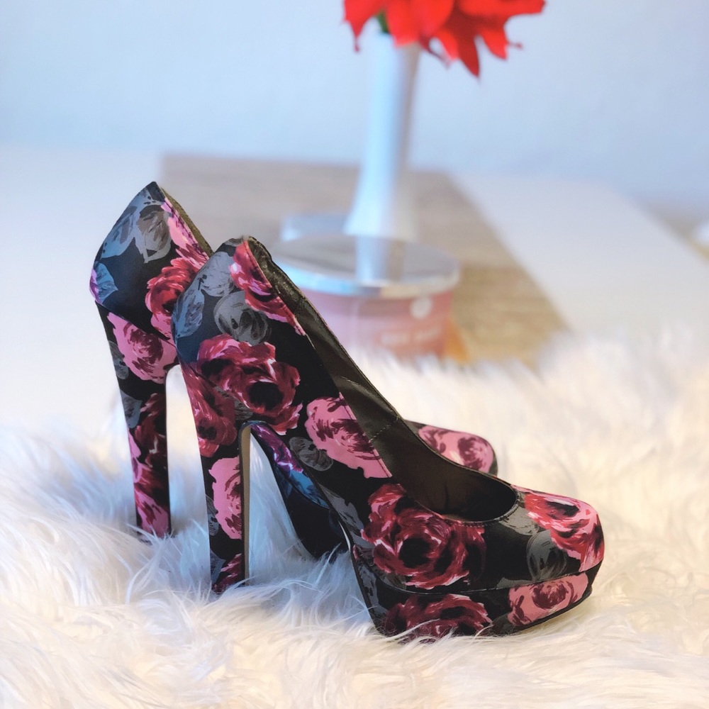 Steve Madden heels!